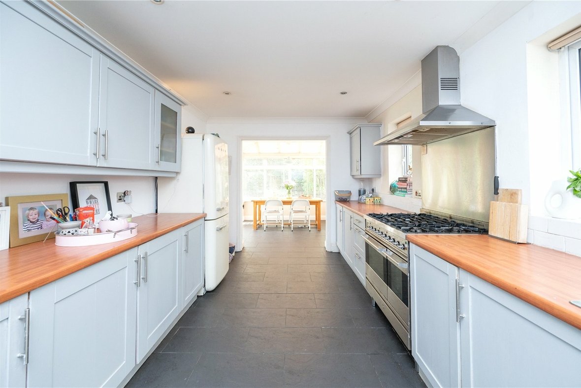 4 Bedroom House Sold Subject to ContractHouse Sold Subject to Contract in Old Harpenden Road, St. Albans, Hertfordshire - View 5 - Collinson Hall