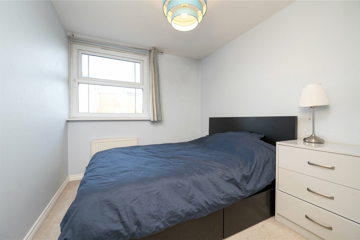 2 Bedroom Apartment LetApartment Let in Flat 5, Loyd Court, 63 Russet Drive, St. Albans - View 6 - Collinson Hall