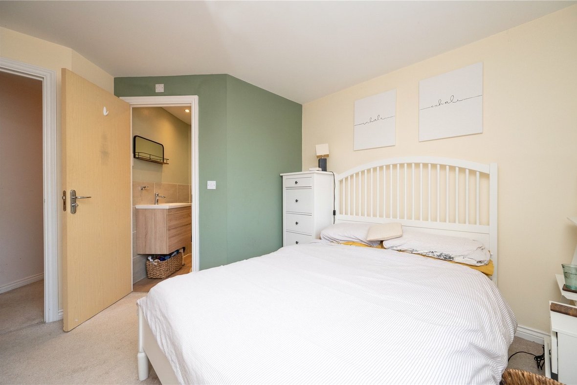 2 Bedroom Apartment LetApartment Let in Flat 5, Loyd Court, 63 Russet Drive, St. Albans - View 4 - Collinson Hall