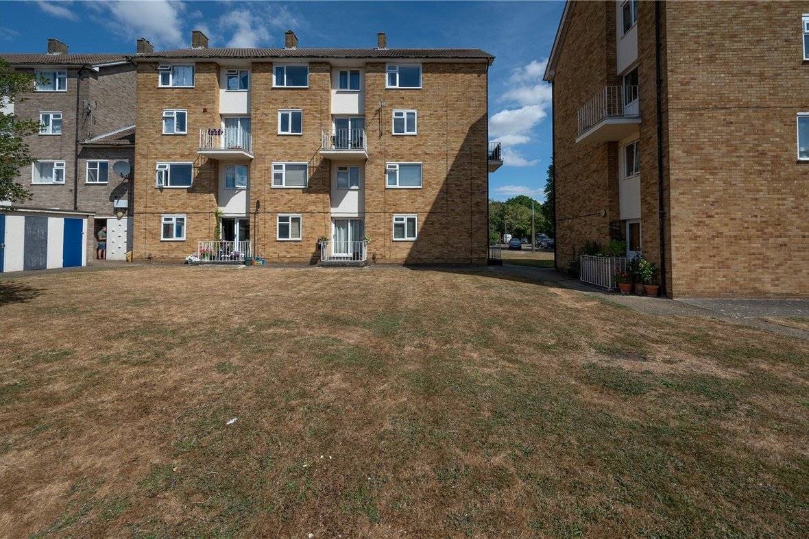 2 Bedroom Maisonette New InstructionMaisonette New Instruction in Hughenden Road, St. Albans, Hertfordshire - View 13 - Collinson Hall