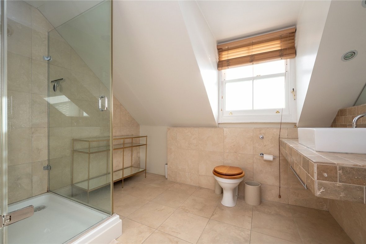 4 Bedroom House For SaleHouse For Sale in Britton Avenue, St. Albans, Hertfordshire - View 13 - Collinson Hall