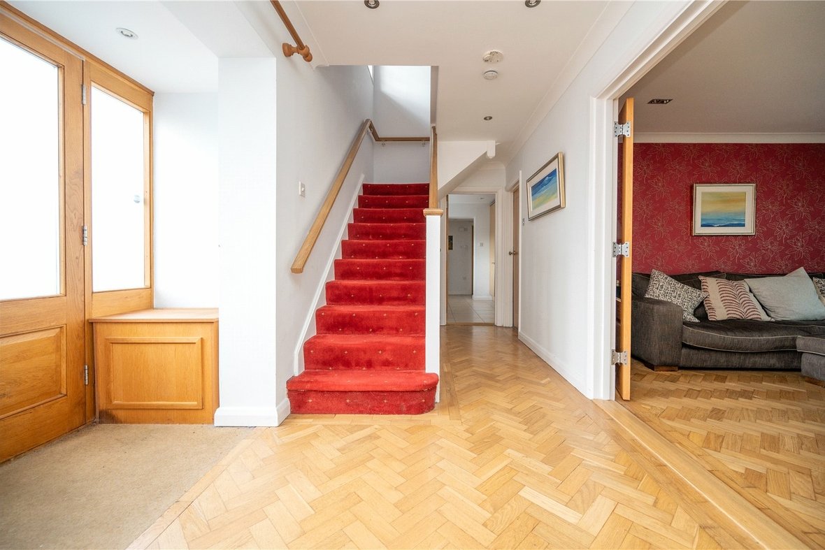 5 Bedroom House For SaleHouse For Sale in Park Street Lane, Park Street, St Albans - View 5 - Collinson Hall