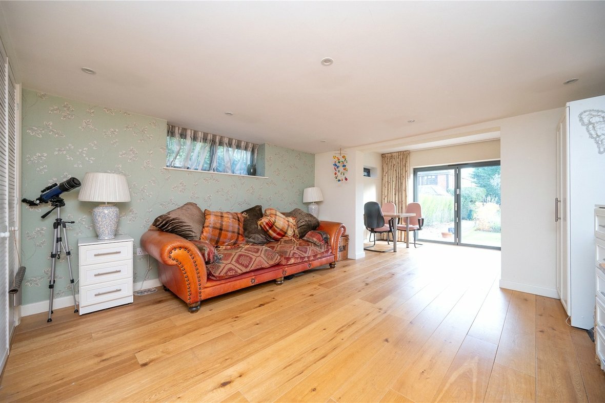5 Bedroom House For SaleHouse For Sale in Park Street Lane, Park Street, St Albans - View 8 - Collinson Hall