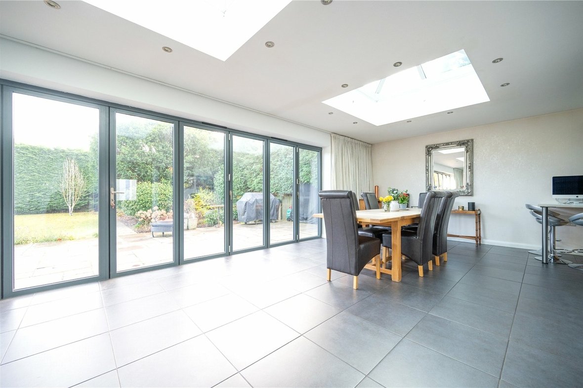 5 Bedroom House For SaleHouse For Sale in Park Street Lane, Park Street, St Albans - View 6 - Collinson Hall