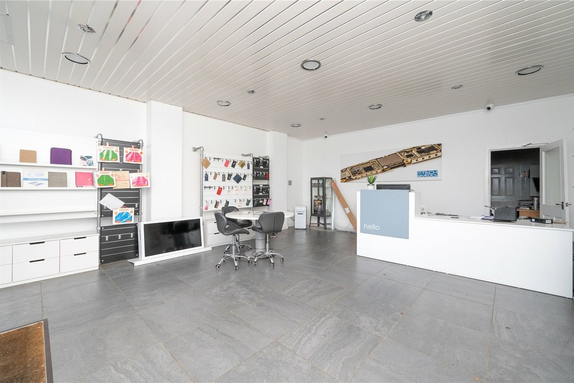 retail To Let in New House Park, St. Albans, Hertfordshire - View 3 - Collinson Hall
