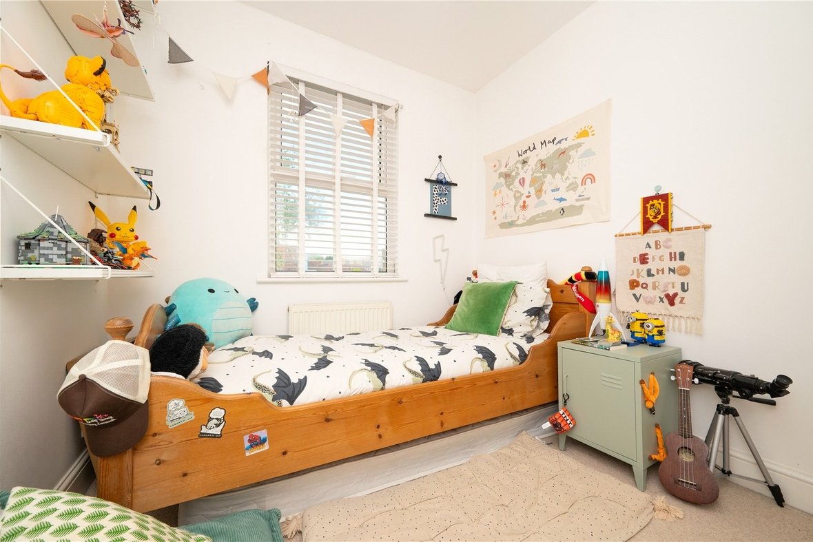 3 Bedroom House For SaleHouse For Sale in High Street, London Colney, St. Albans - View 12 - Collinson Hall
