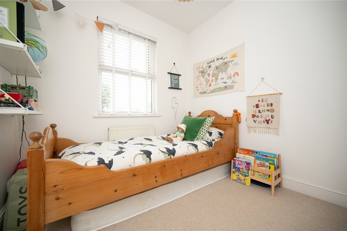 3 Bedroom House For SaleHouse For Sale in High Street, London Colney, St. Albans - View 12 - Collinson Hall