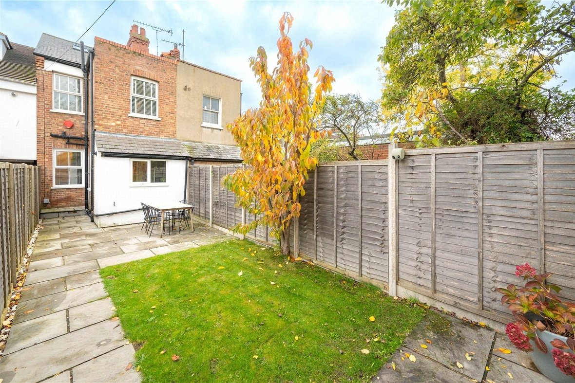 3 Bedroom House For SaleHouse For Sale in High Street, London Colney, St. Albans - View 1 - Collinson Hall