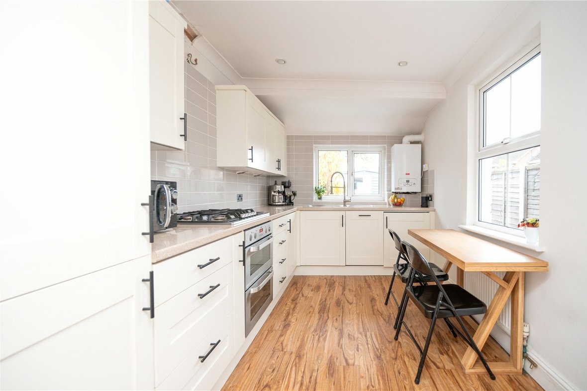 3 Bedroom House For SaleHouse For Sale in High Street, London Colney, St. Albans - View 7 - Collinson Hall