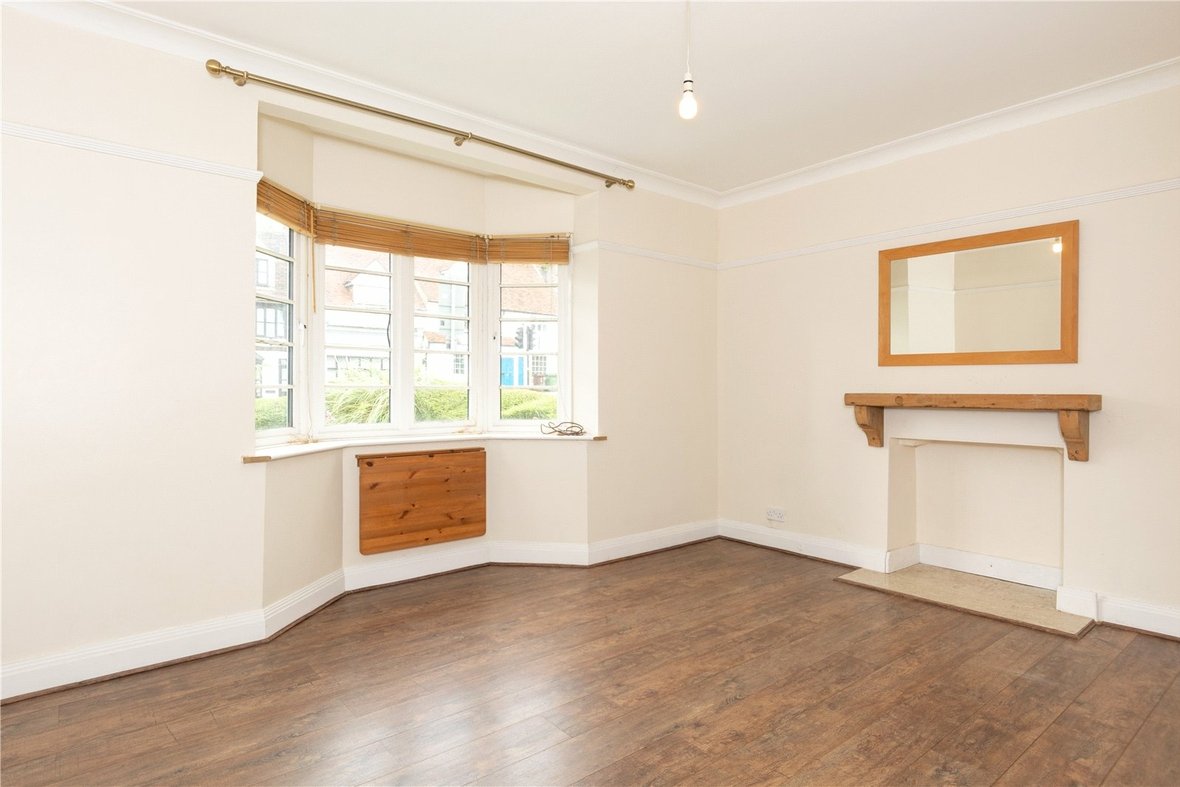 2 Bedroom Apartment For SaleApartment For Sale in Abbey Court, Holywell Hill, St. Albans - View 2 - Collinson Hall