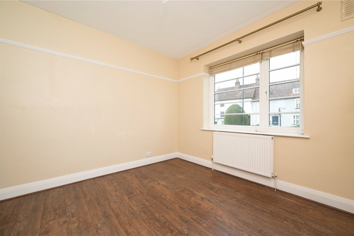 2 Bedroom Apartment For SaleApartment For Sale in Abbey Court, Holywell Hill, St. Albans - View 10 - Collinson Hall