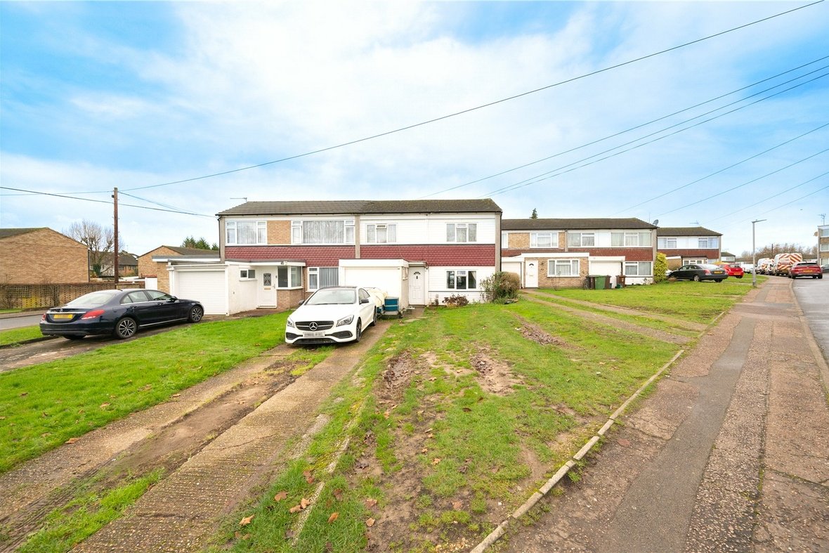 3 Bedroom House For SaleHouse For Sale in Cotlandswick, London Colney, St. Albans - View 12 - Collinson Hall