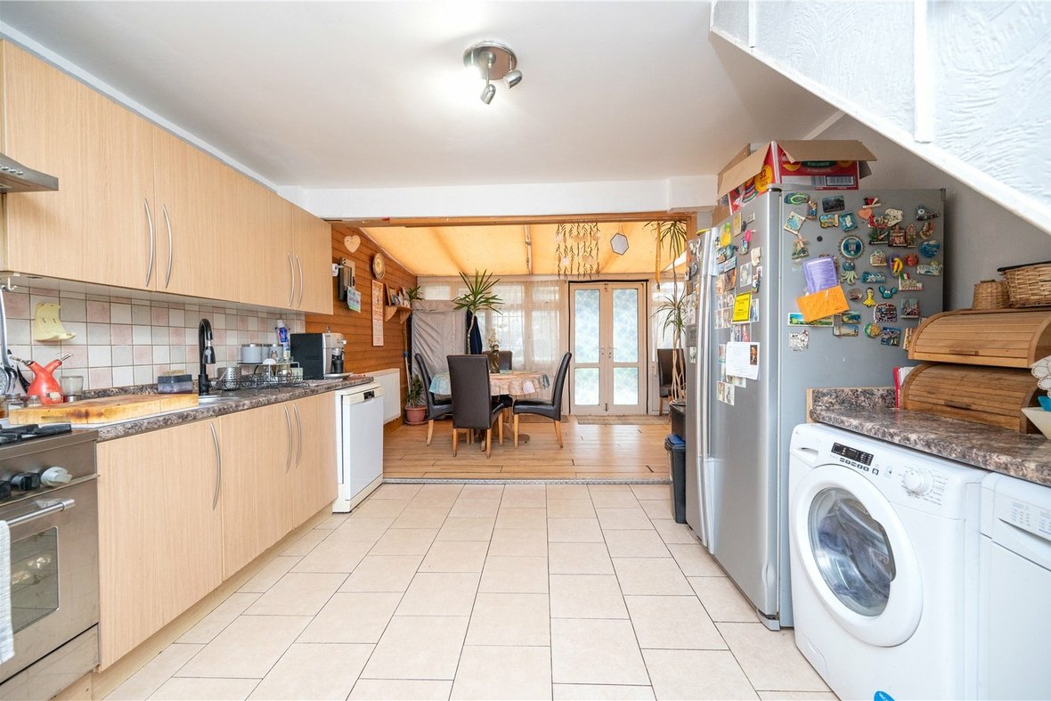 3 Bedroom House For SaleHouse For Sale in Cotlandswick, London Colney, St. Albans - View 5 - Collinson Hall