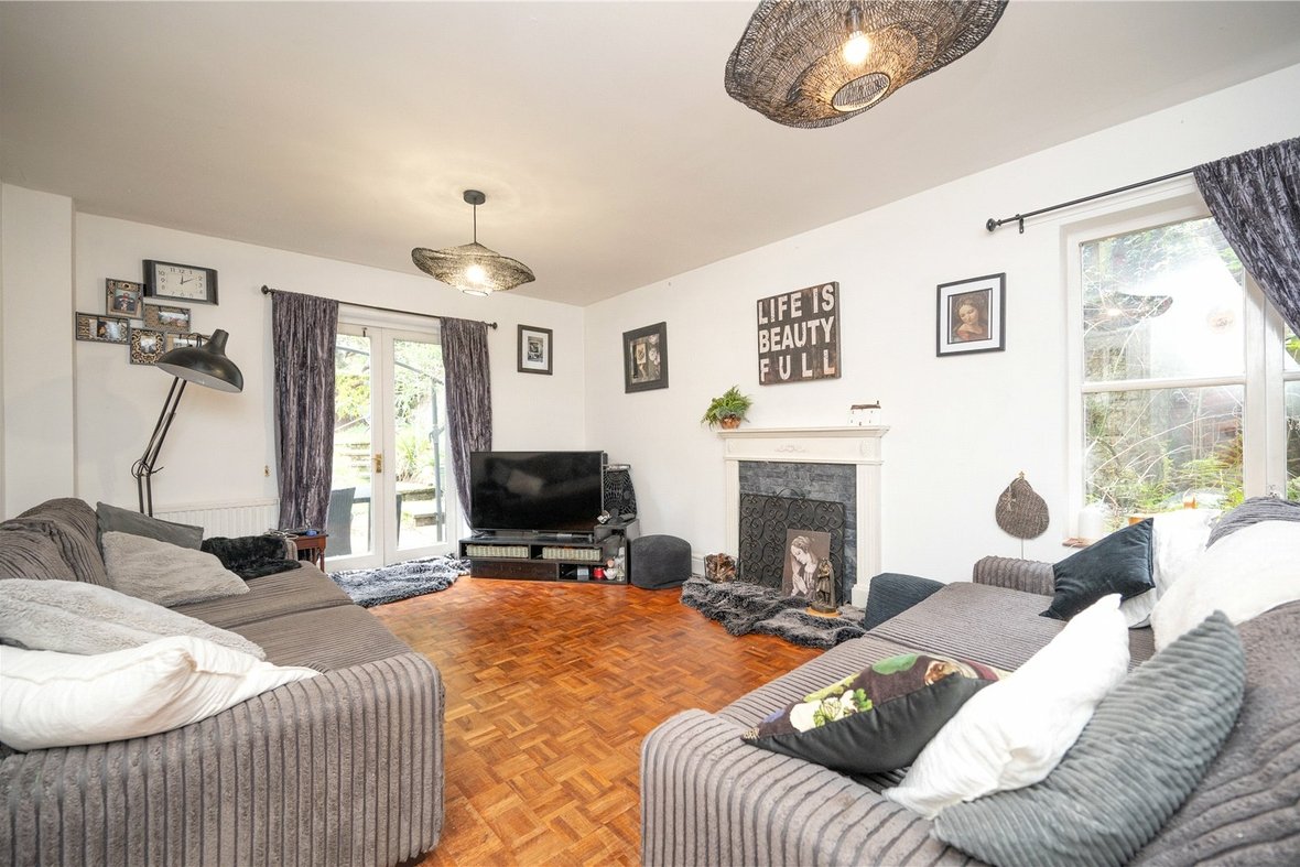 3 Bedroom House Let AgreedHouse Let Agreed in Dean Moore Close, St. Albans, Hertfordshire - View 2 - Collinson Hall