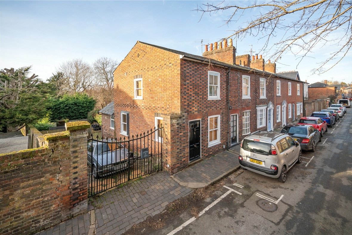1 Bedroom House Let AgreedHouse Let Agreed in Welclose Street, St. Albans, Hertfordshire - View 1 - Collinson Hall