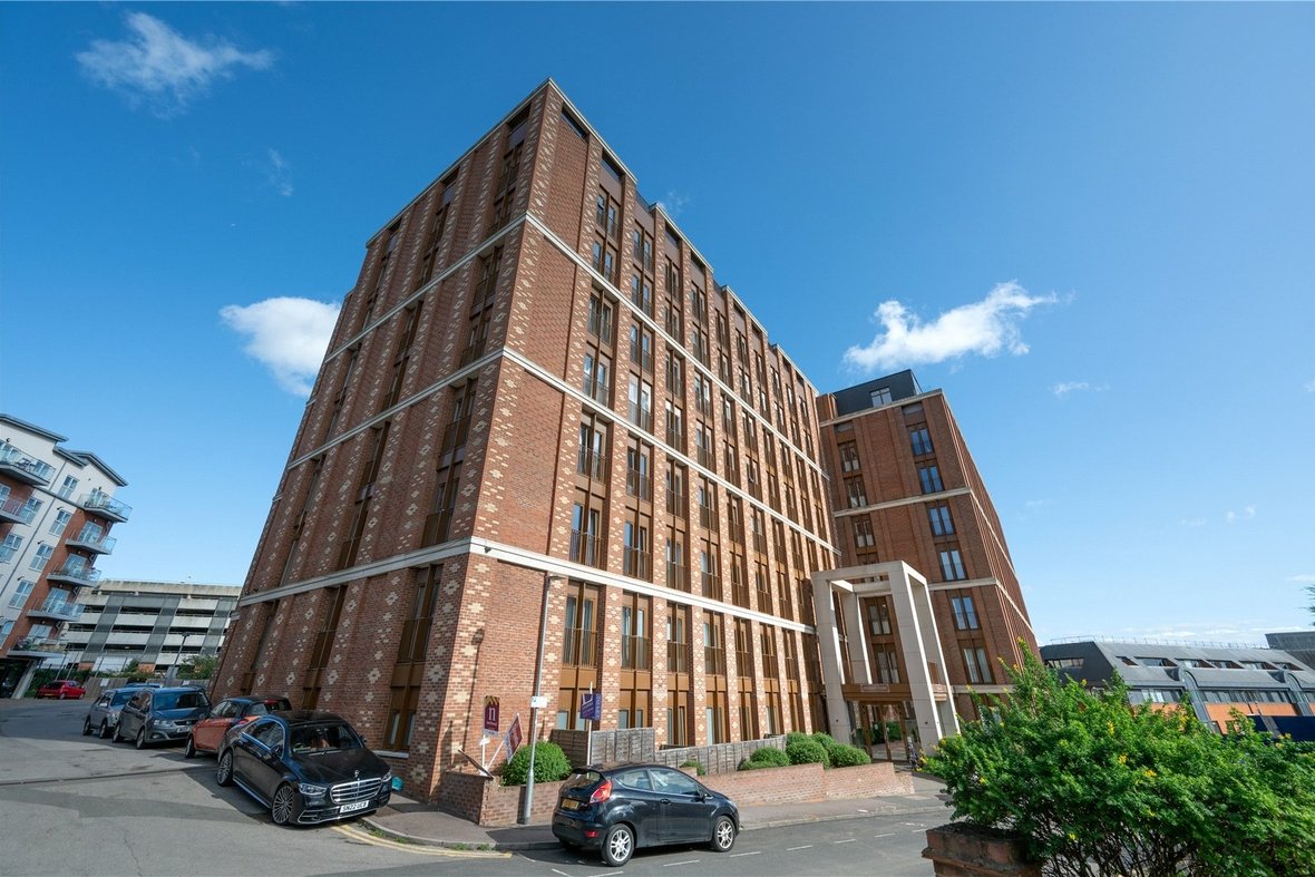 1 Bedroom Apartment For SaleApartment For Sale in Grosvenor Road, St. Albans, Hertfordshire - View 11 - Collinson Hall