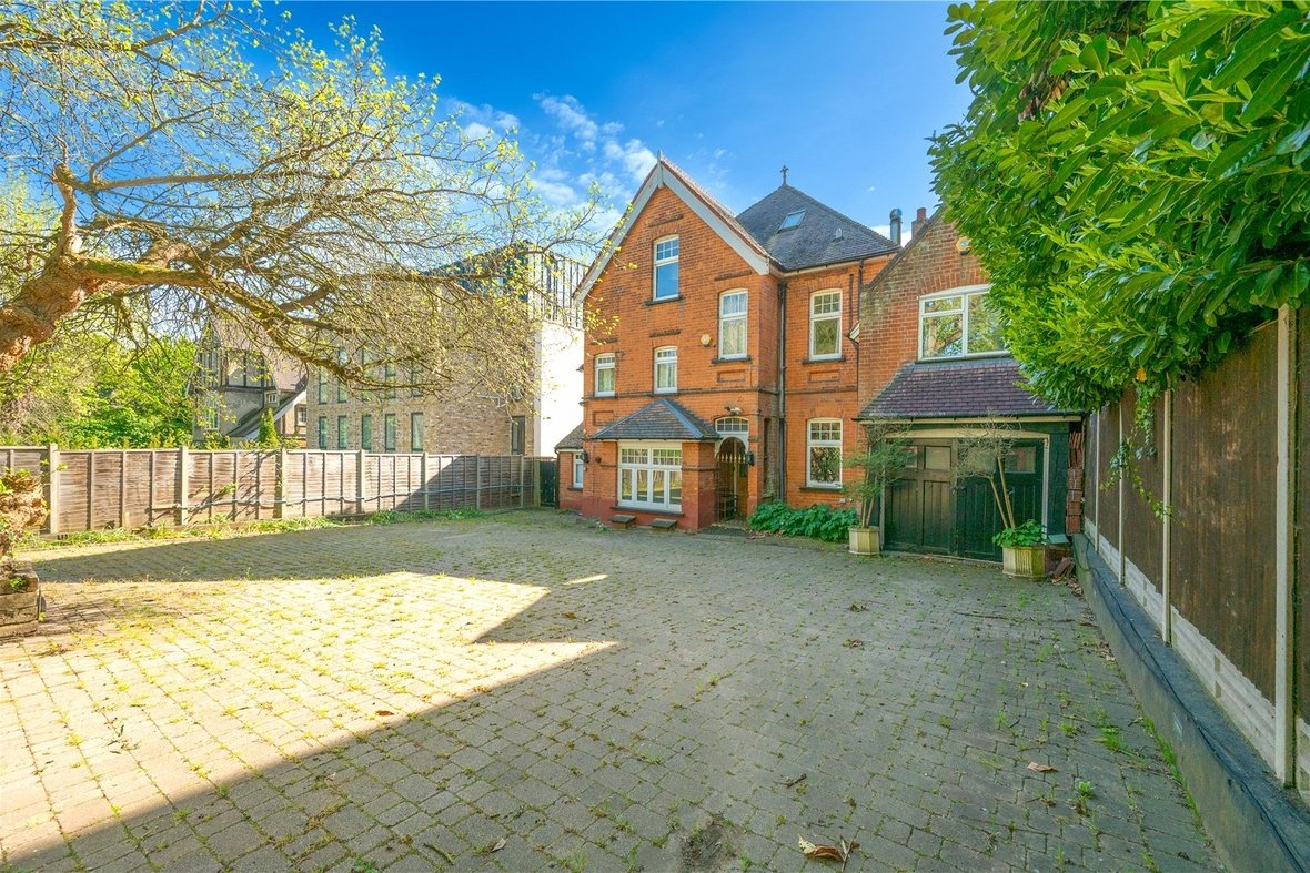 7 Bedroom House For SaleHouse For Sale in London Road, St. Albans, Hertfordshire - View 1 - Collinson Hall