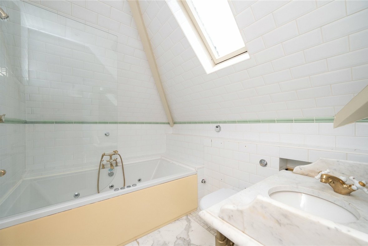 7 Bedroom House For SaleHouse For Sale in London Road, St. Albans, Hertfordshire - View 16 - Collinson Hall