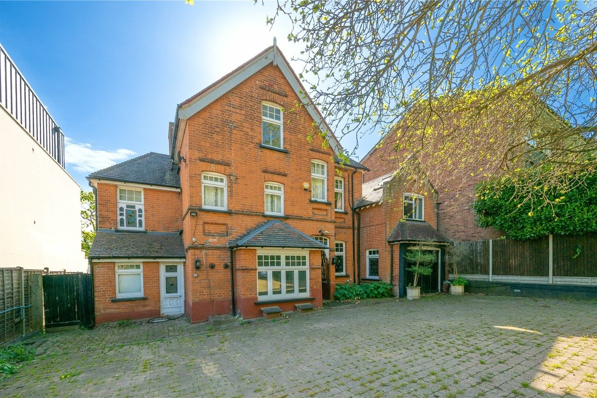 7 Bedroom House For SaleHouse For Sale in London Road, St. Albans, Hertfordshire - View 37 - Collinson Hall