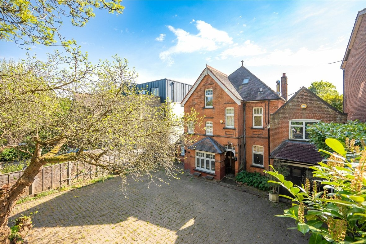 7 Bedroom House For SaleHouse For Sale in London Road, St. Albans, Hertfordshire - View 36 - Collinson Hall