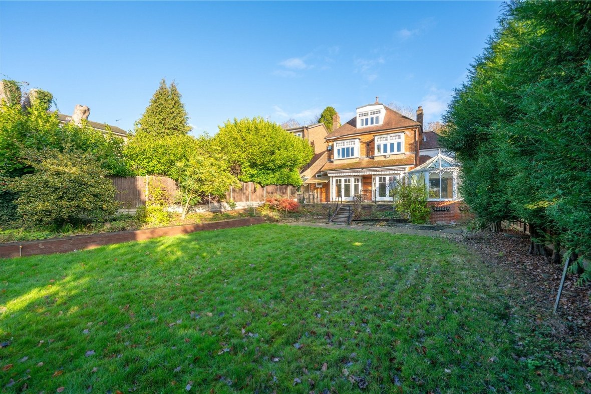 7 Bedroom House For SaleHouse For Sale in London Road, St. Albans, Hertfordshire - View 21 - Collinson Hall
