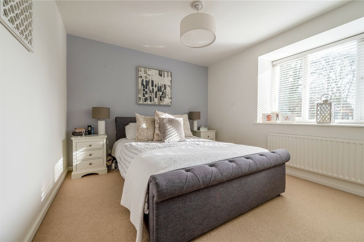 2 Bedroom Apartment Sold Subject to ContractApartment Sold Subject to Contract in Christchurch Close, St Albans, Hertfordshire - View 6 - Collinson Hall