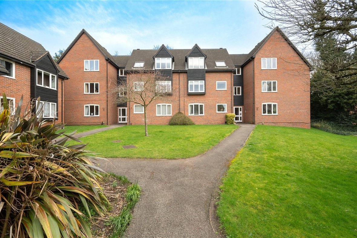 2 Bedroom Apartment Sold Subject to ContractApartment Sold Subject to Contract in Christchurch Close, St Albans, Hertfordshire - View 1 - Collinson Hall