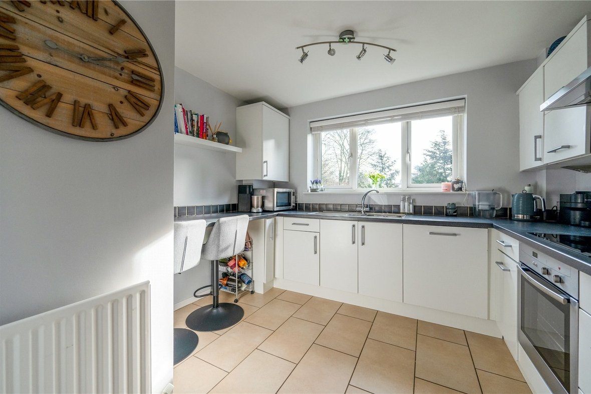 2 Bedroom Apartment Sold Subject to ContractApartment Sold Subject to Contract in Christchurch Close, St Albans, Hertfordshire - View 13 - Collinson Hall