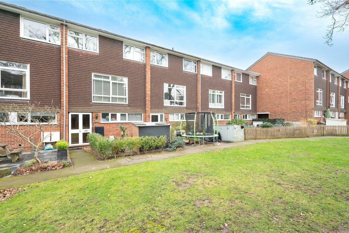 3 Bedroom Maisonette Sold Subject to ContractMaisonette Sold Subject to Contract in 25 How Wood, Park Street, St Albans - View 1 - Collinson Hall