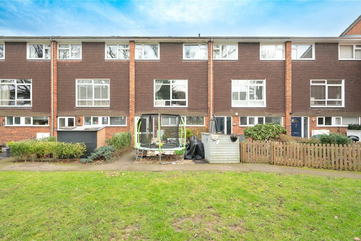 3 Bedroom Maisonette Sold Subject to ContractMaisonette Sold Subject to Contract in 25 How Wood, Park Street, St Albans - View 7 - Collinson Hall