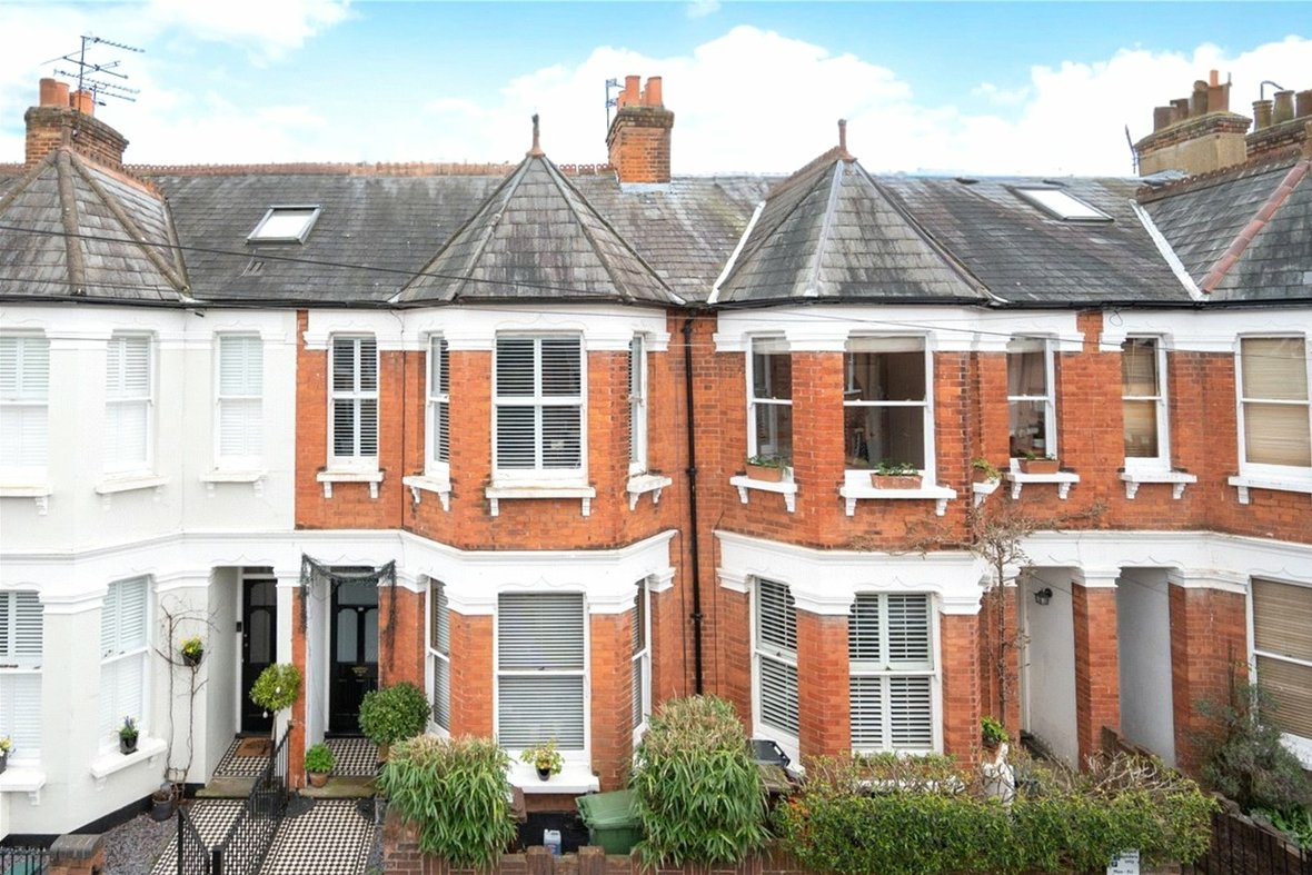 3 Bedroom House For SaleHouse For Sale in Glenferrie Road, St. Albans, Hertfordshire - View 1 - Collinson Hall