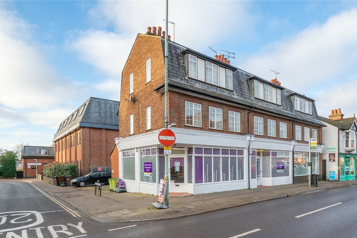 Commercial property To Let in Catherine Street, St. Albans, Hertfordshire - View 1 - Collinson Hall