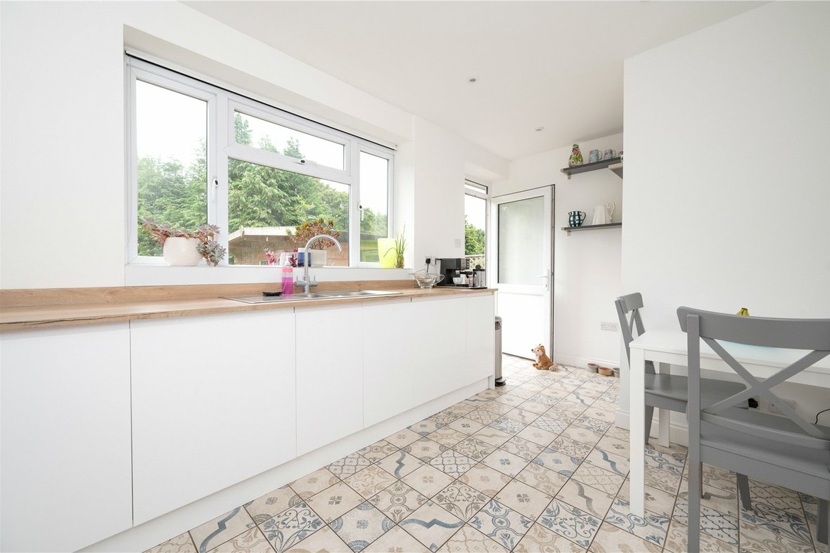 3 Bedroom House For SaleHouse For Sale in South Close, St. Albans, Hertfordshire - View 12 - Collinson Hall