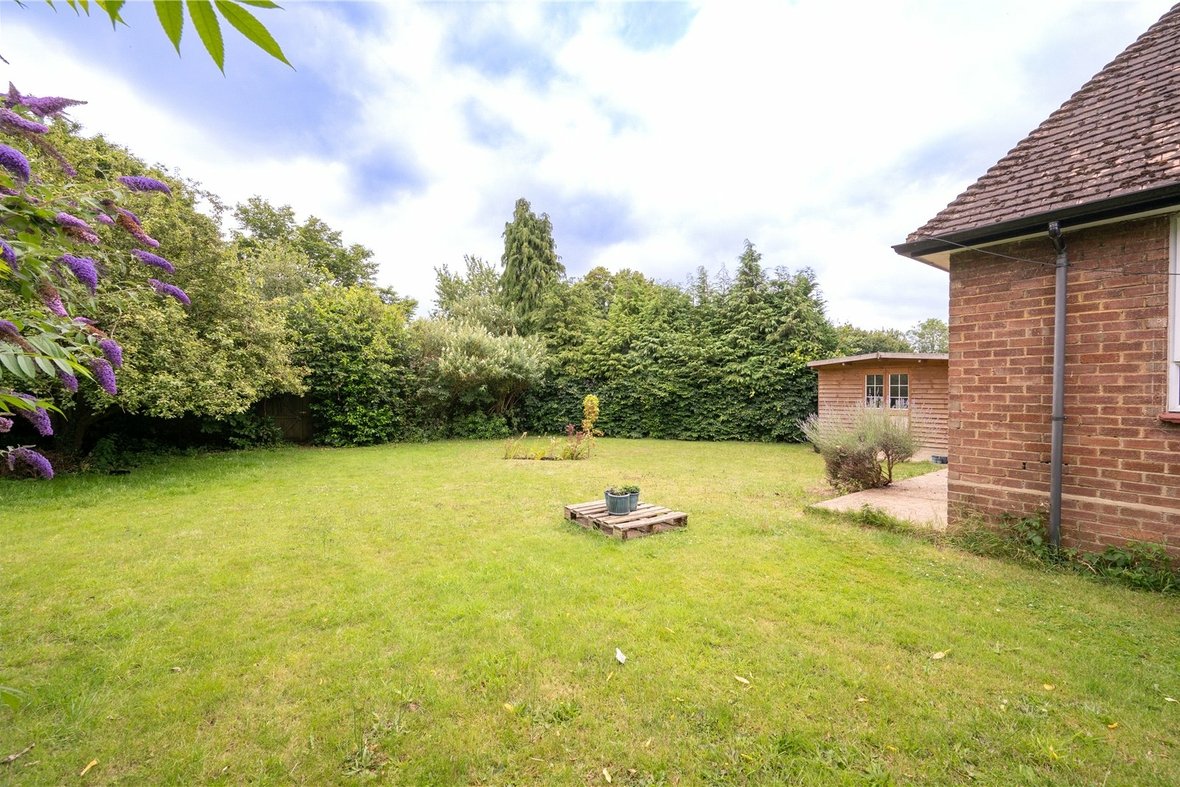 3 Bedroom House For SaleHouse For Sale in South Close, St. Albans, Hertfordshire - View 14 - Collinson Hall