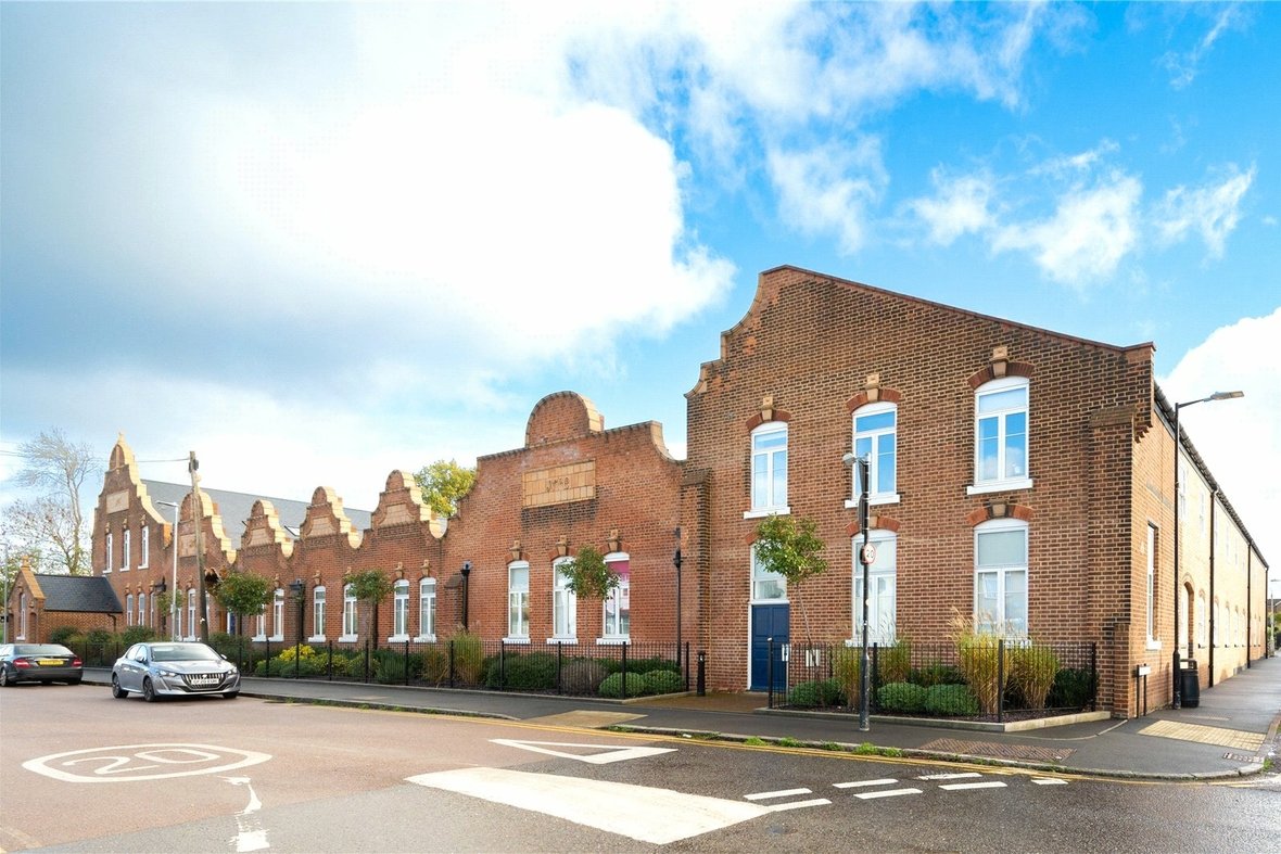 1 Bedroom Apartment Sold Subject to ContractApartment Sold Subject to Contract in Sutton Road, St. Albans, Hertfordshire - View 1 - Collinson Hall