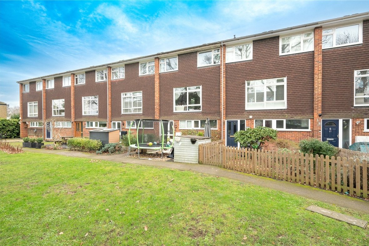 1 Bedroom Maisonette Sold Subject to ContractMaisonette Sold Subject to Contract in How Wood, Park Street, St. Albans - View 1 - Collinson Hall