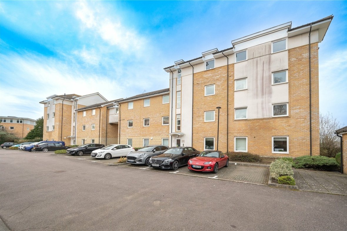 2 Bedroom Apartment For SaleApartment For Sale in Bakers Close, St. Albans, Hertfordshire - View 1 - Collinson Hall