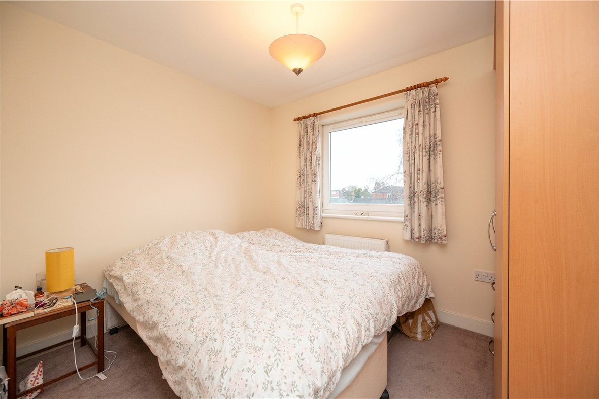 2 Bedroom Apartment For SaleApartment For Sale in Bakers Close, St. Albans, Hertfordshire - View 8 - Collinson Hall