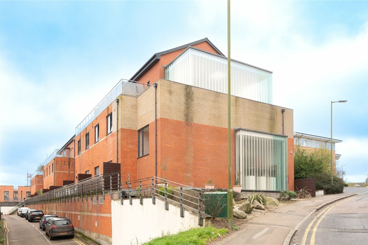 1 Bedroom Apartment Sold Subject to ContractApartment Sold Subject to Contract in Camp Road, St. Albans, Hertfordshire - View 11 - Collinson Hall
