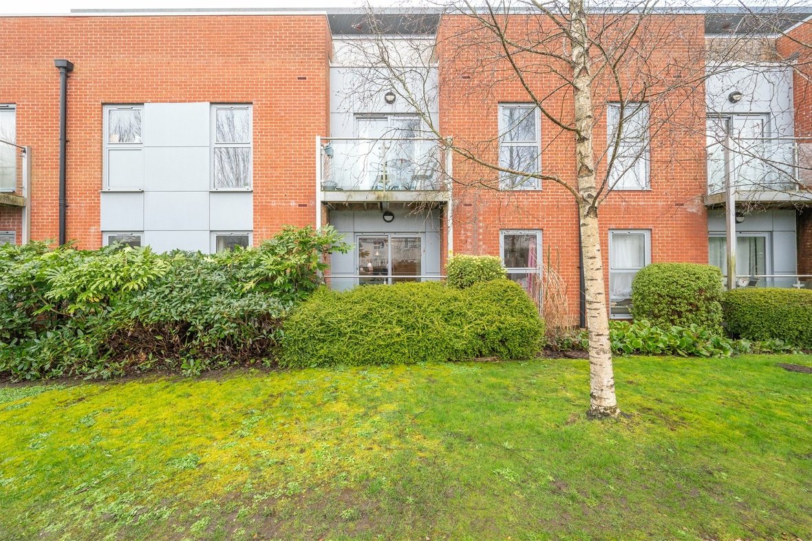 1 Bedroom Apartment Sold Subject to ContractApartment Sold Subject to Contract in Charrington Place, St. Albans, Hertfordshire - View 12 - Collinson Hall