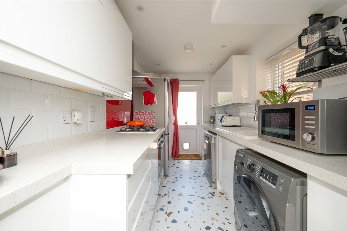 3 Bedroom House For SaleHouse For Sale in Ringway Road, Park Street, St. Albans - View 5 - Collinson Hall