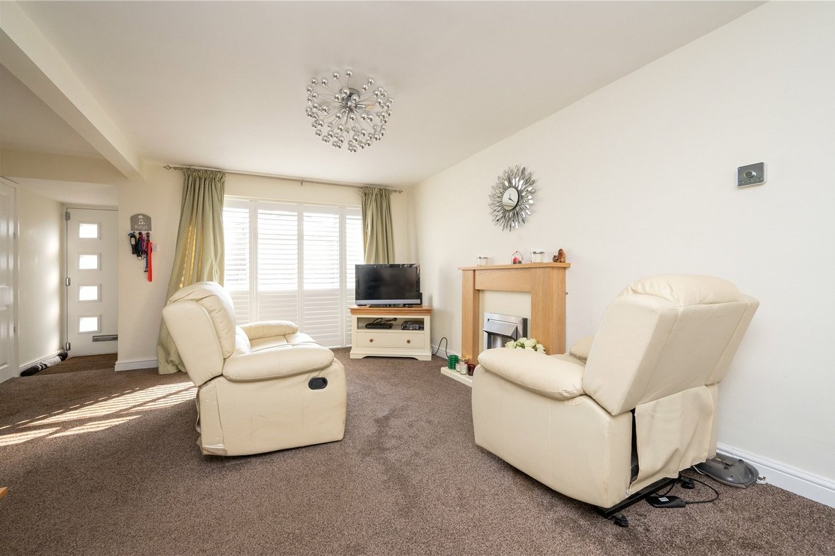 3 Bedroom House For SaleHouse For Sale in Ringway Road, Park Street, St. Albans - View 4 - Collinson Hall