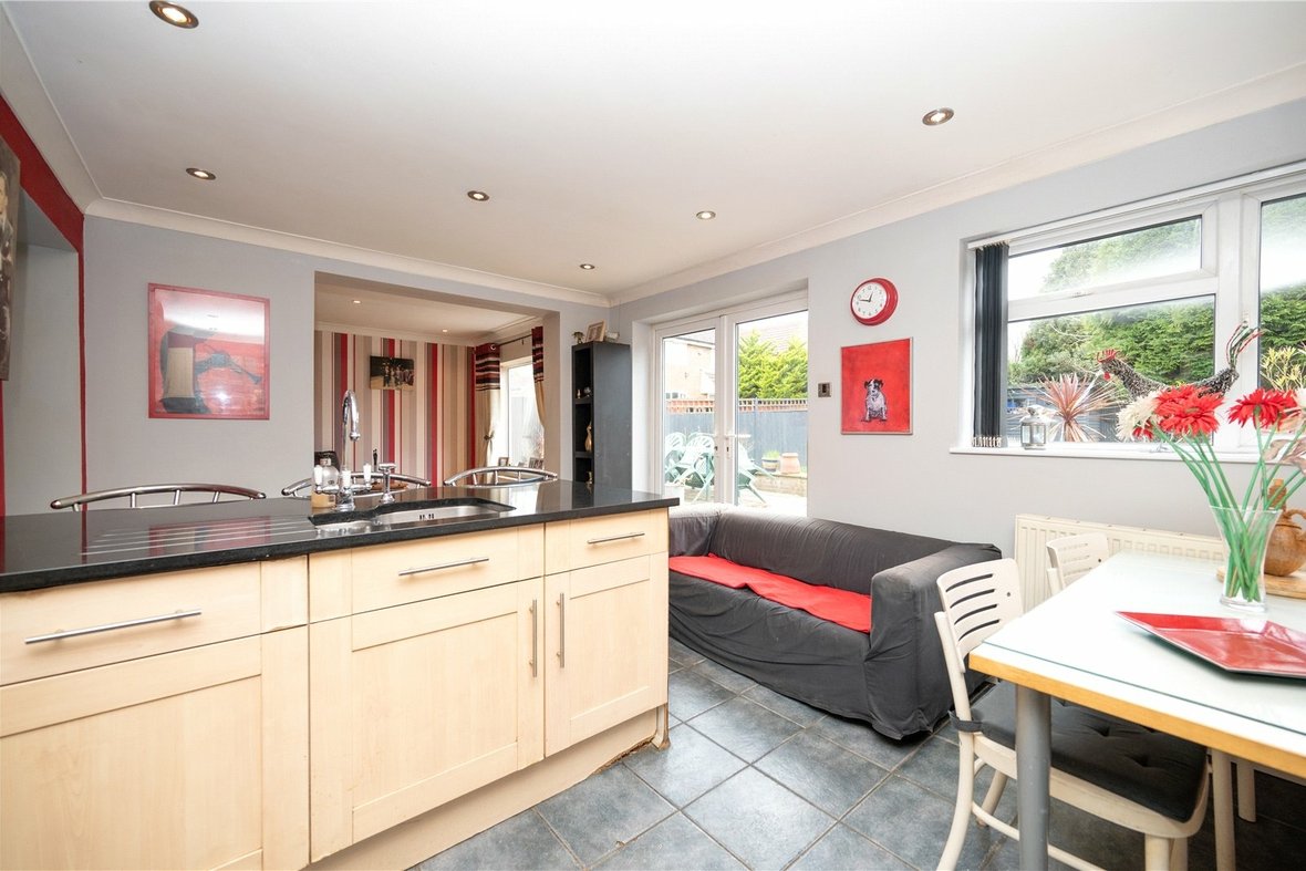 5 Bedroom House For SaleHouse For Sale in St Vincent Drive, St. Albans, Hertfordshire - View 4 - Collinson Hall