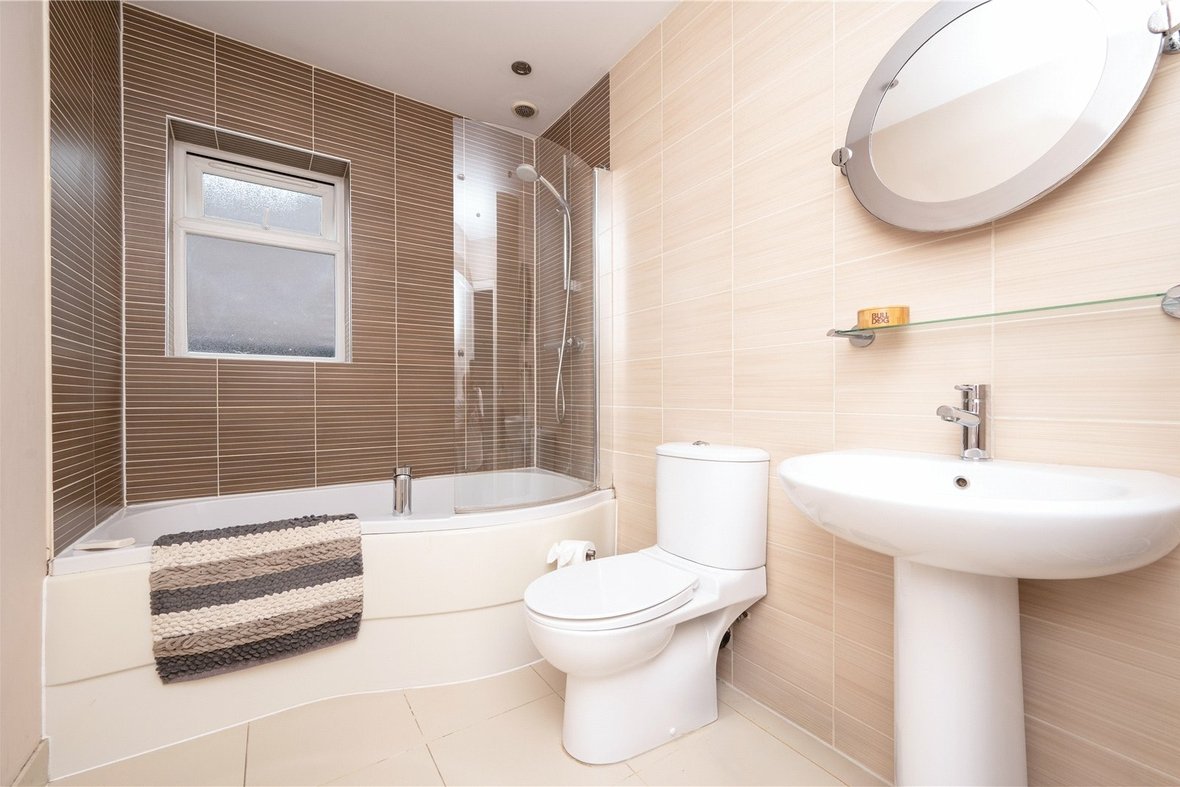 4 Bedroom House For SaleHouse For Sale in Watford Road, St. Albans, Hertfordshire - View 17 - Collinson Hall