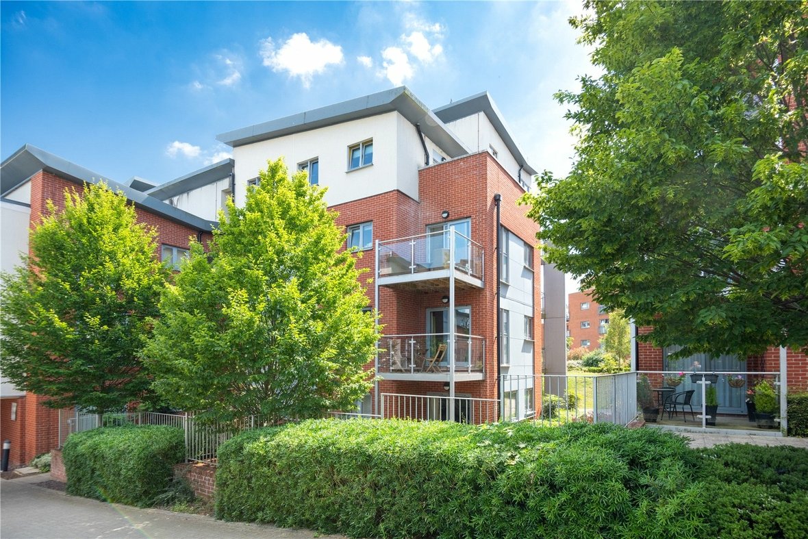2 Bedroom Apartment LetApartment Let in Charrington Place, St. Albans, Hertfordshire - View 1 - Collinson Hall
