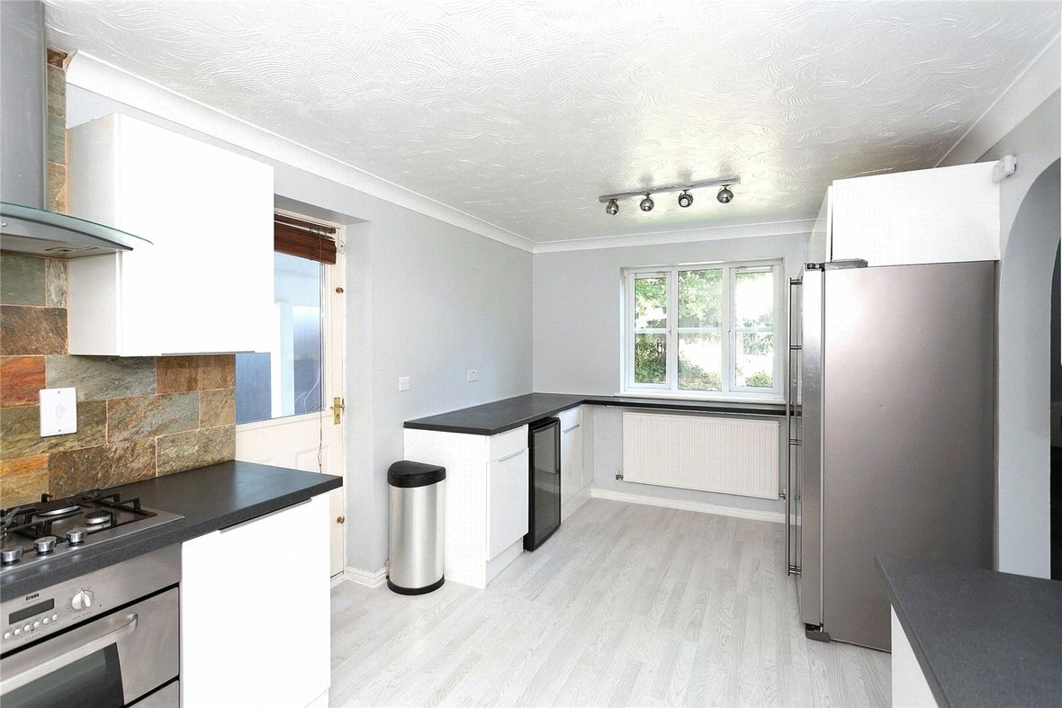 3 Bedroom House For SaleHouse For Sale in Hamlet Close, Bricket Wood, St. Albans - View 5 - Collinson Hall