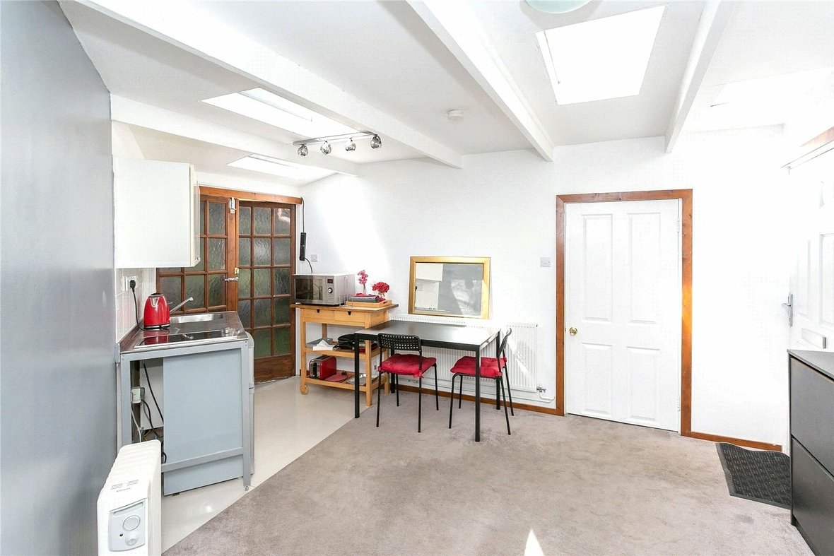 3 Bedroom House For SaleHouse For Sale in Hamlet Close, Bricket Wood, St. Albans - View 14 - Collinson Hall