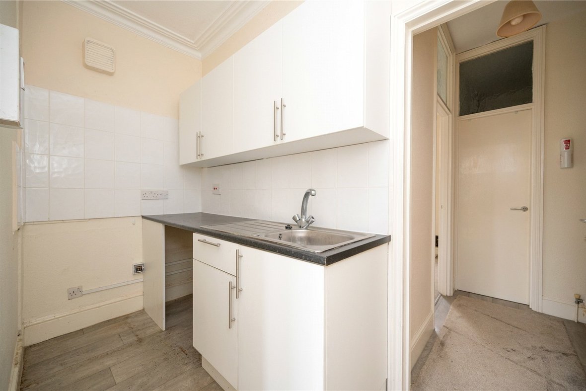 3 Bedroom House For SaleHouse For Sale in Ramsbury Road, St. Albans, Hertfordshire - View 8 - Collinson Hall