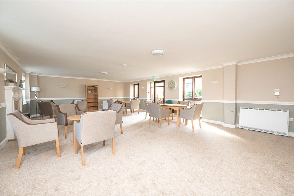 1 Bedroom Apartment For SaleApartment For Sale in Beaumonds, Upper Marlborough Road, St. Albans - View 13 - Collinson Hall