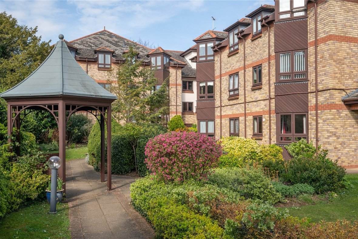 1 Bedroom Apartment For SaleApartment For Sale in Beaumonds, Upper Marlborough Road, St. Albans - View 14 - Collinson Hall